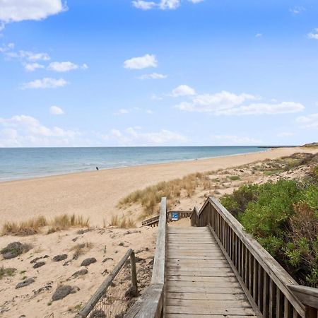 Beachside Escape On The Esplanade Christies Beach Zewnętrze zdjęcie